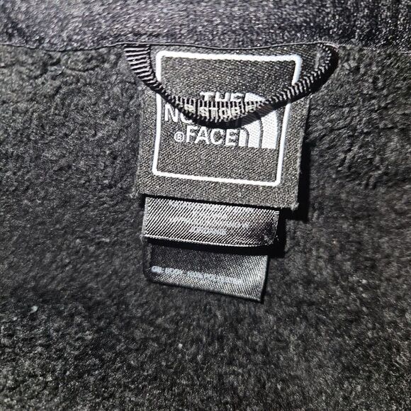 THE NORTH FACE Osito Women’s Black Sherpa Fleece Fuzzy Full Zip Jacket Size M - Picture 5 of 6